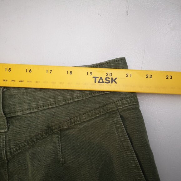 NWT Universal Thread Ladies Size 20W High Rise A-line Midi Green Jean Shorts - Picture 13 of 15